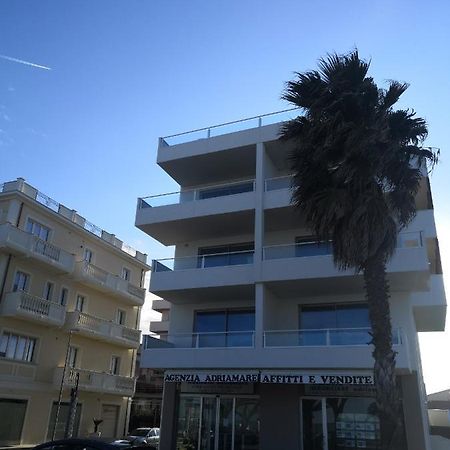 Infinito Apartment Alba Adriatica Luaran gambar